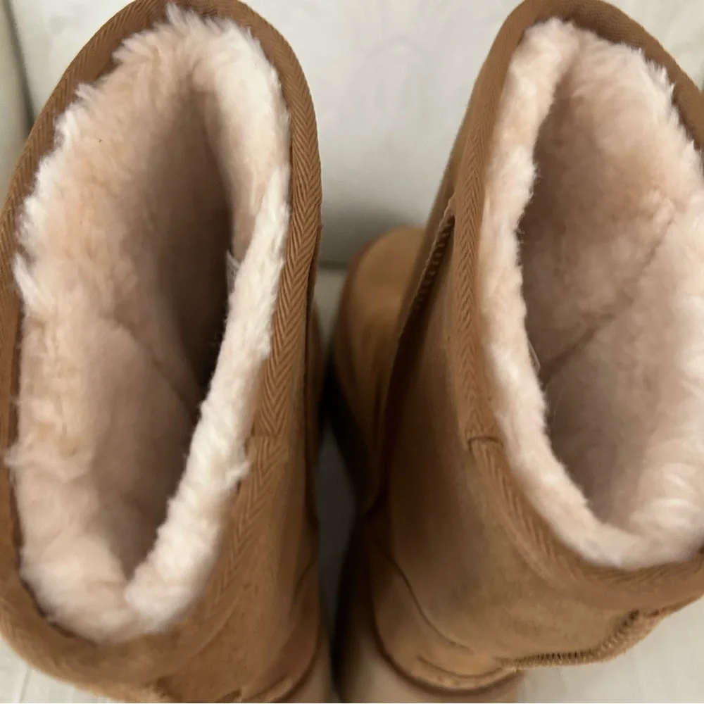 UGG® Classic New Heights Short Boot - Chestnut women size 9